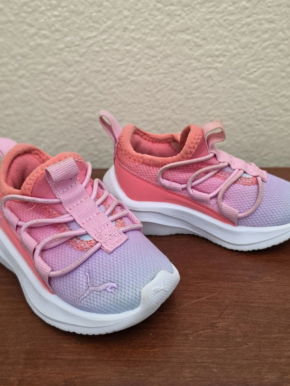 PUMA Kids Purple To Pink  Gradient Athletic Sneakers